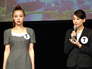 ビューティアドバイザー部門最優秀賞の札幌ベル美容、中川佳奈さんとモデルさん