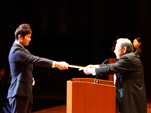 東洋医療専門学校 太田宗夫学校長